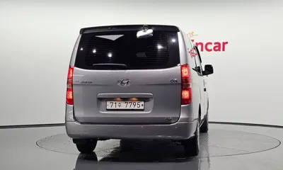 Hyundai Starex 2013, 116000 км, за 5185.77 USD