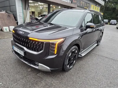 Kia Canival · 2025 год