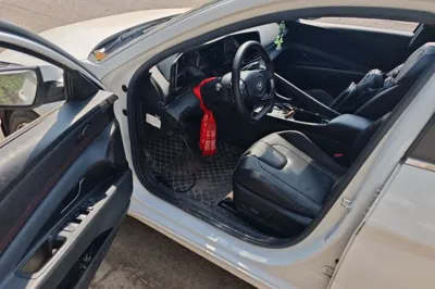 Hyundai Elantra 2022, 30600 км, за 14120 USD - фото 18