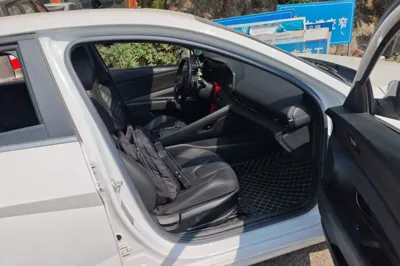 Hyundai Elantra 2022, 30600 км, за 14120 USD - фото 19