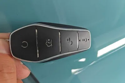 BYD Sealion 05 EV 2025, 10600 км, за 17346 USD