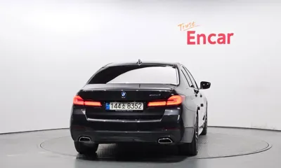 BMW 5-Series 2022, 28855 км, за 25585.38 USD