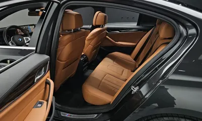 BMW 5-Series 2022, 28855 км, за 25585.38 USD - фото 12