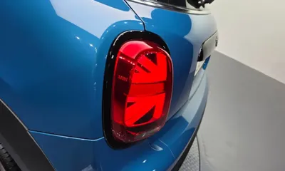 MINI Cooper 2022, 59715 км, за 15601.63 USD - фото 23