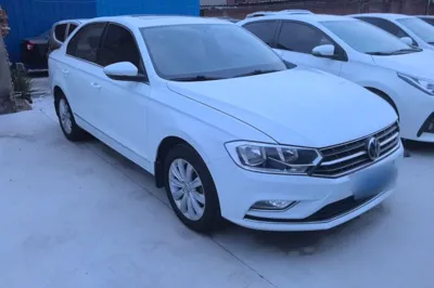 Volkswagen Bora 2016, 129400 км, за 7093 USD