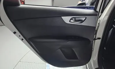 Kia K3 2022, 109150 км, за 10677.55 USD - фото 25