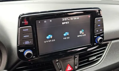 Hyundai i30 2018, 103465 км, за 8074.04 USD - фото 16