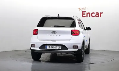 Hyundai Venue 2024, 10728 км, за 15302.46 USD