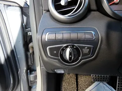 Mercedes-Benz C-Class 2017, 99459 км, за 11105.24 USD - фото 12
