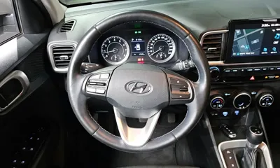 Hyundai Venue 2020, 67845 км, за 10125.82 USD - фото 13