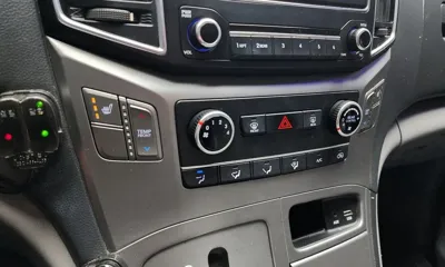 Hyundai Starex 2018, 76072 км, за 8306.19 USD - фото 16
