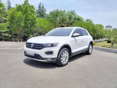 Volkswagen T-Roc 2022, 40100 км, за 13007 USD - фото 1