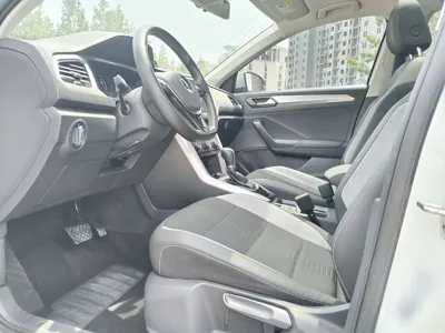 Volkswagen T-Roc 2022, 40100 км, за 13007 USD - фото 10