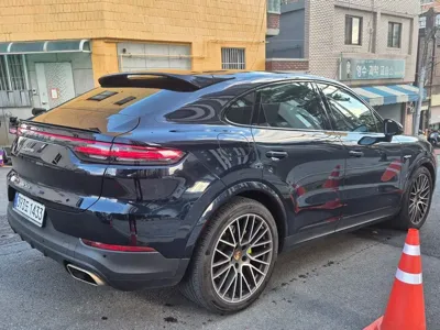 Porsche Cayenne 2023, 25000 км, за 80093.74 USD