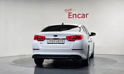 Kia K5 2015, 74404 км, за 5081.44 USD