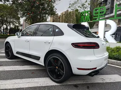 Porsche Macan 2015, 40000 км, за 46909.04 USD