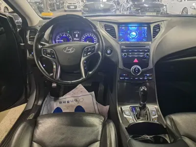 Hyundai Grandeur 2016, 136570 км, за 3835.4 USD - фото 6
