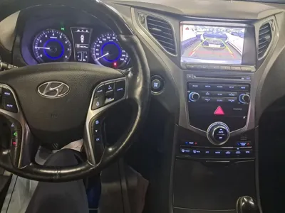 Hyundai Grandeur 2016, 136570 км, за 3835.4 USD - фото 10