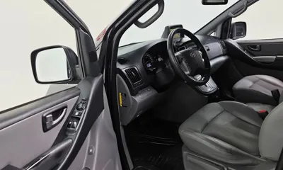 Hyundai Starex 2016, 118004 км, за 6695.7 USD - фото 11