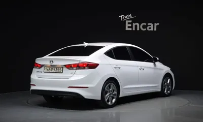 Hyundai Avante 2018, 59360 км, за 8790.78 USD