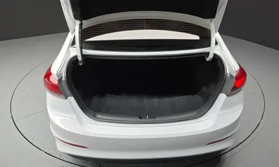 Hyundai Avante 2018, 59360 км, за 8775.92 USD - фото 28