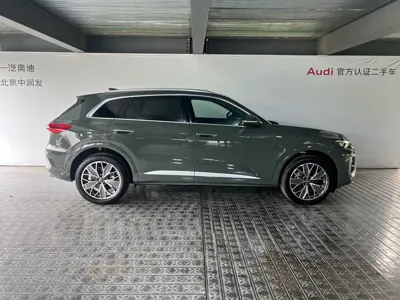 Audi Q5L 2026, 4000 км, за 45584.75 USD