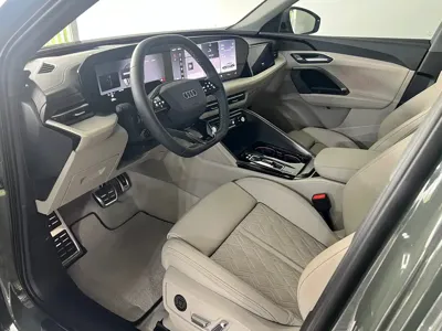 Audi Q5L 2026, 4000 км, за 45584.75 USD - фото 9