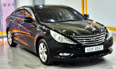Hyundai Sonata 2012, 65090 км, за 3705.39 USD