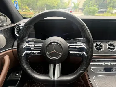 Mercedes-Benz E-Class 2021, 90000 км, за 29216.71 USD