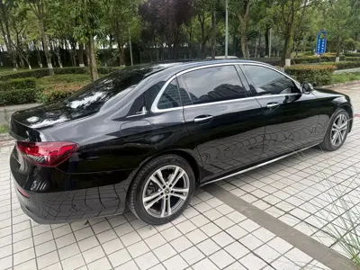 Mercedes-Benz E-Class 2021, 90000 км, за 29216.71 USD