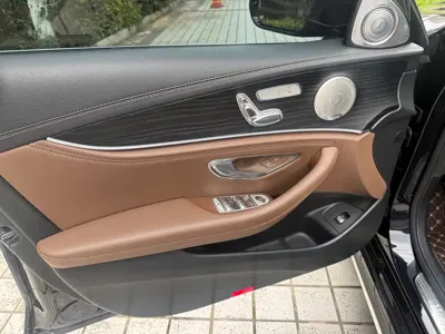 Mercedes-Benz E-Class 2021, 90000 км, за 29216.71 USD - фото 7