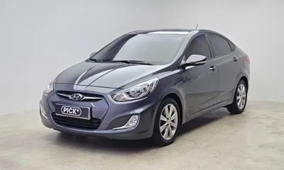Hyundai Accent · 2012 год