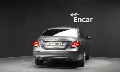 Mercedes-Benz E-Class 2018, 85262 км, за 15595.13 USD