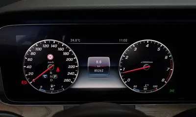 Mercedes-Benz E-Class 2018, 85262 км, за 15595.13 USD - фото 8