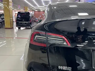 Tesla Model Y 2022, 87000 км, за 21329.9 USD - фото 12