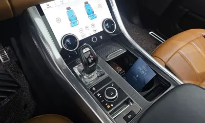 Land Rover Range Rover Sport 2019, 95183 км, за 29210.98 USD - фото 9