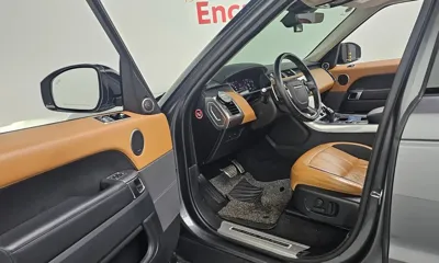 Land Rover Range Rover Sport 2019, 95183 км, за 29210.98 USD - фото 10