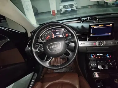 Audi A8 2014, 102100 км, за 13302.21 USD
