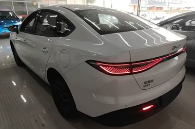 BYD Seal 05 DM-i 2026, 100 км, за 12668 USD - фото 4