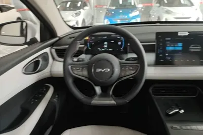 BYD Seal 05 DM-i 2026, 100 км, за 12668 USD - фото 13