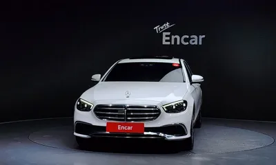 Mercedes-Benz E-Class 2023, 23440 км, за 31252.06 USD