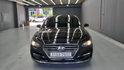 Hyundai Grandeur 2017, 116742 км, за 7807.51 USD