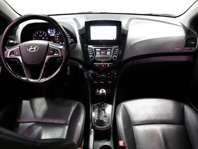 Hyundai Accent 2015, 92000 км, за 3479.06 USD