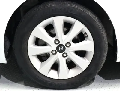 Hyundai Accent 2015, 92000 км, за 3447.83 USD - фото 20