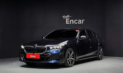 BMW 5-Series · 2025 год