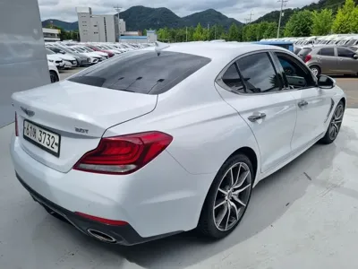 Genesis G70 2018, 77004 км, за 13326.39 USD