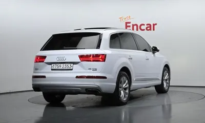 Audi Q7 2019, 90171 км, за 19860.91 USD