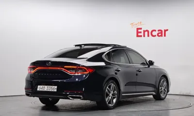 Hyundai Grandeur 2017, 117380 км, за 8402.26 USD
