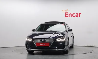 Hyundai Grandeur 2017, 117380 км, за 8402.26 USD