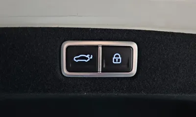 Hyundai Grandeur 2023, 52665 км, за 22715.21 USD - фото 20